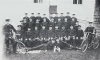 Gruppenfoto der Freiwilligen Feuerwehr Peterskirchen um 1900